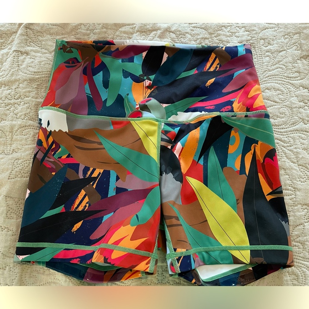 TWL fitness shorts